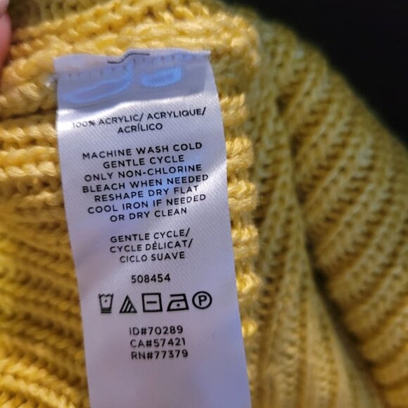 Ann Taylor Factory Yellow Ribbed V-Neck Sweater Tank – Size S (NWT) - Picture 5 of 5